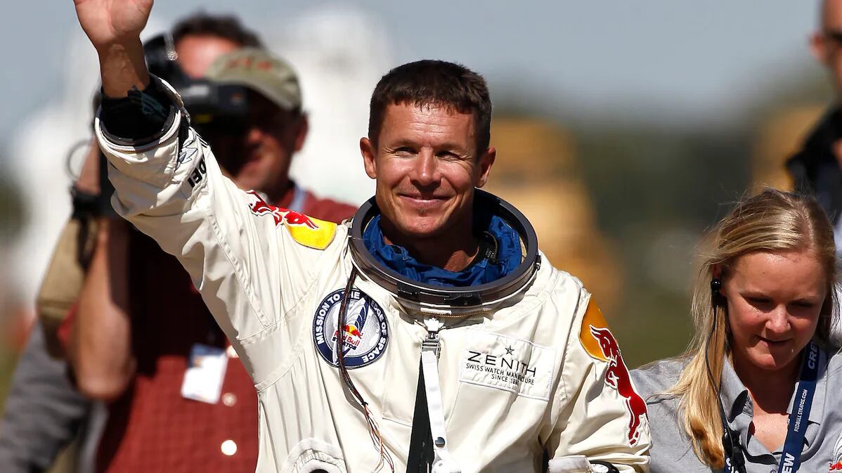 El “hombre que saltó más rápido que el sonido”. (Foto: Redes sociales)