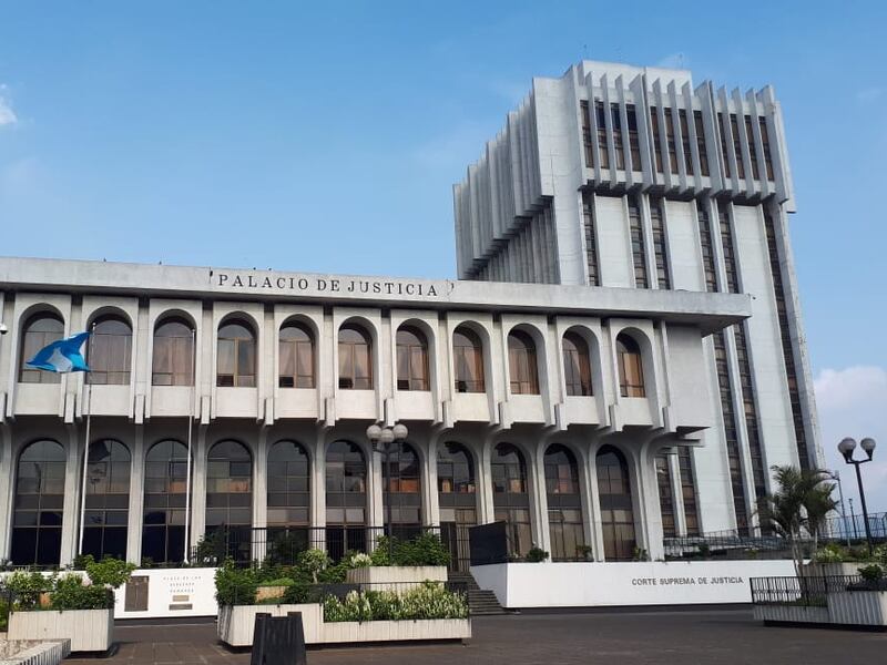 Sindicato del Organismo Judicial solicita un aumento salarial por Q10 mil
