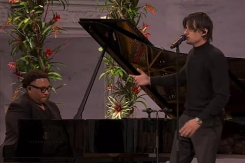 Danny Ocean emociona en Oslo al cantar “Alma Llanera” durante la ceremonia del Premio Nobel de la Paz