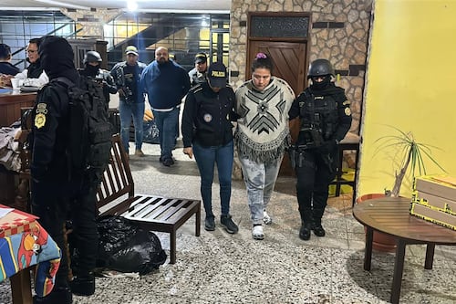 Allanamientos en Villa Canales terminan con cuatro capturados y decomiso de arsenal