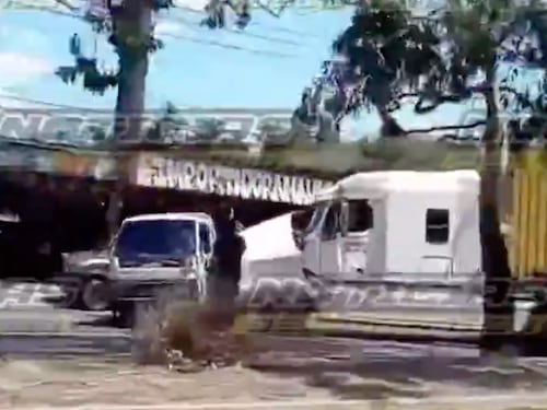 Choque entre camión y tráiler provoca fuerte congestión vehicular en ruta al Atlántico