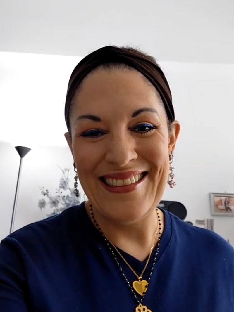 Noris Barrios (Miranda Ferré), cantante