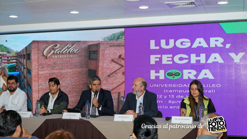 Representantes de la organización del evento y los patrocinadores. Foto: Ernesto Cristales.
