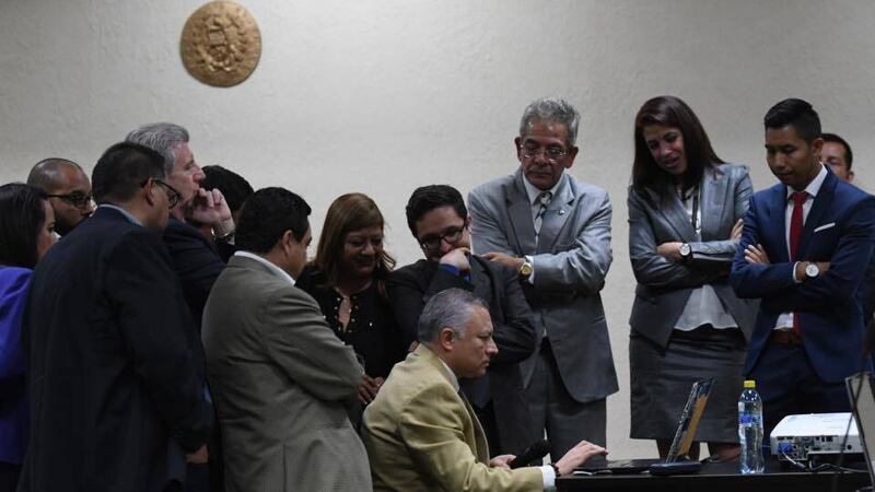 "Eco" enciende su computadora y explica el contenido de sus archivos frente al juez