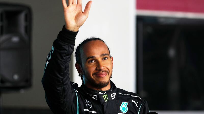Lewis Hamilton entre los inversionistas que quieren comprar al Chelsea