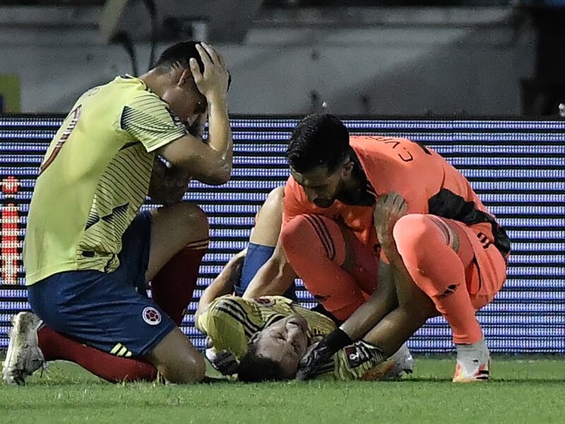 Carlos Queiroz dio a conocer el estado de salud de Santiago Arias tras su terrible lesión