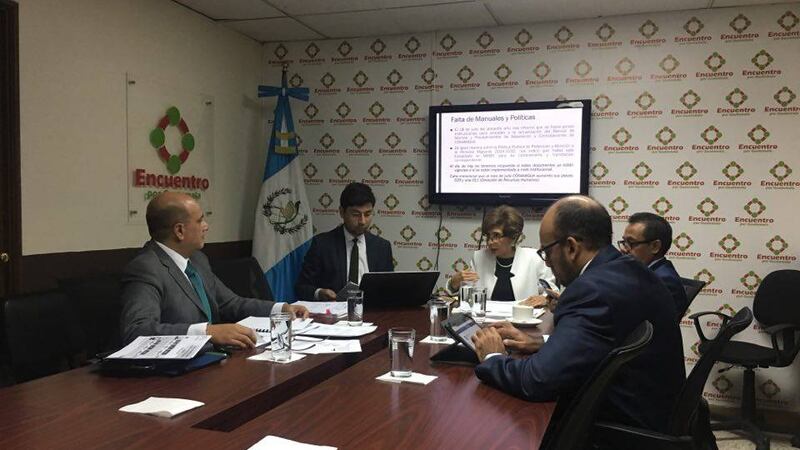 Director de Conamigua niega información a diputados