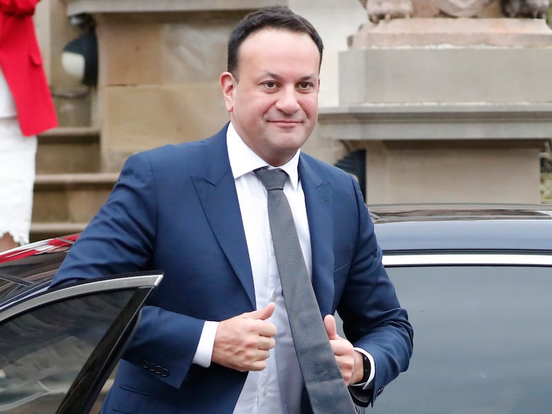 Sorpresiva renuncia de primer ministro irlandés luego de derrotas electorales