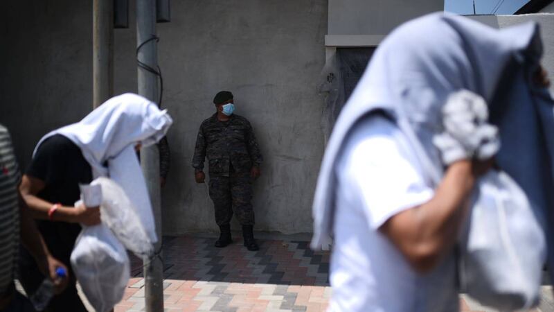 Ingreso de vuelo de retornados es suspendido por segunda ocasión