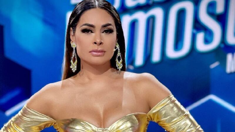 Galilea Montijo desata la locura con su body de agujeros en zonas prohibidas en plena TV