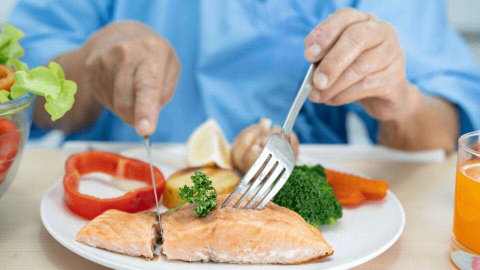 ¡Sin medicamentos! Conoce la dieta que puede ayudarte a bajar de peso