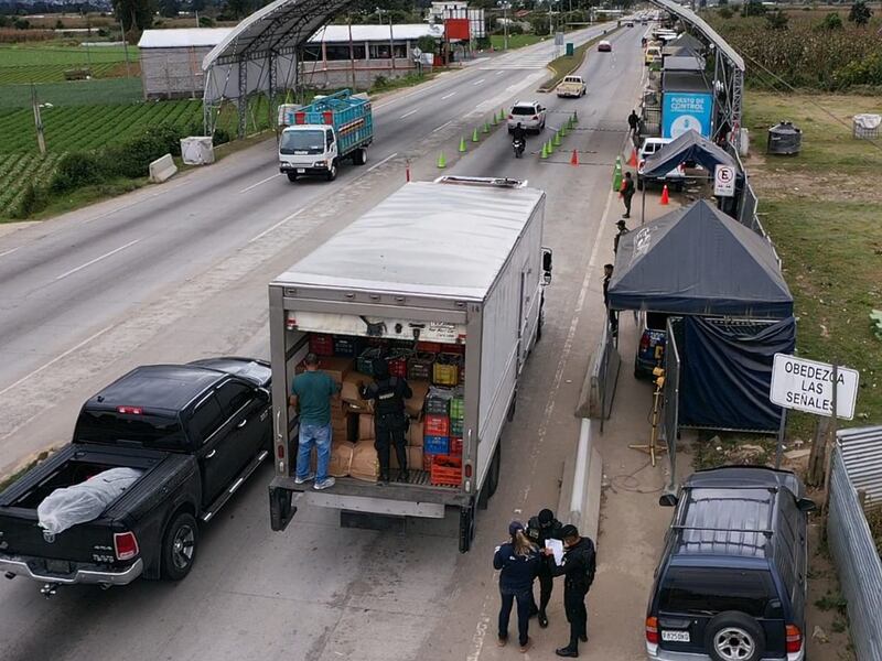 Comisión de Defensa del Comercio Formal advierte por contrabando de fin de año