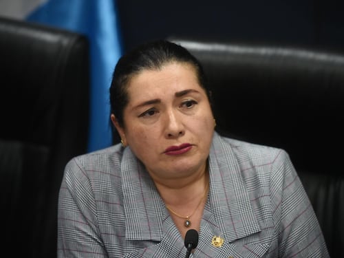 “Huir sería decir que hice las cosas mal”: Blanca Alfaro cierra su período en el TSE y desafía posible orden de captura