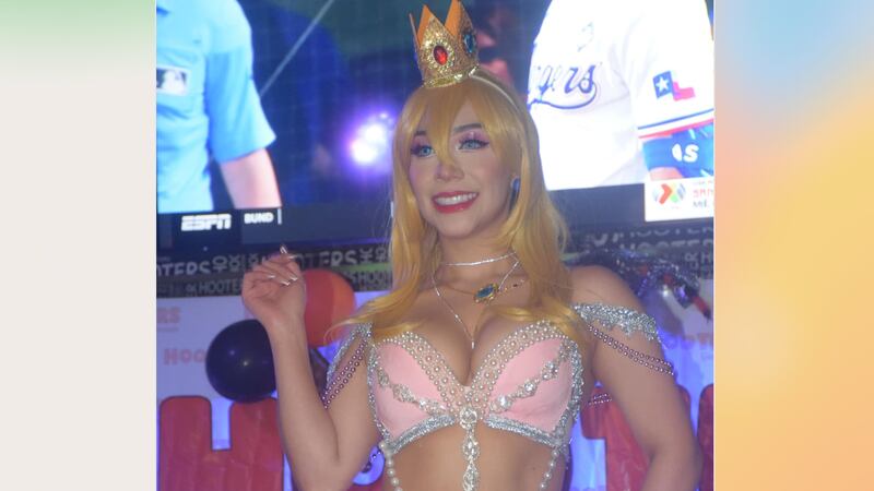¿Cuál fue el disfraz más sexy? Chicas Hooters Guatemala sacan su lado más hot en fiesta de Halloween