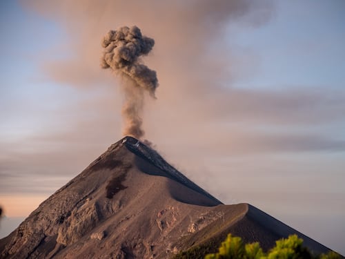 VIDEO. Graban el increíble momento de una explosión del volcán de Fuego
