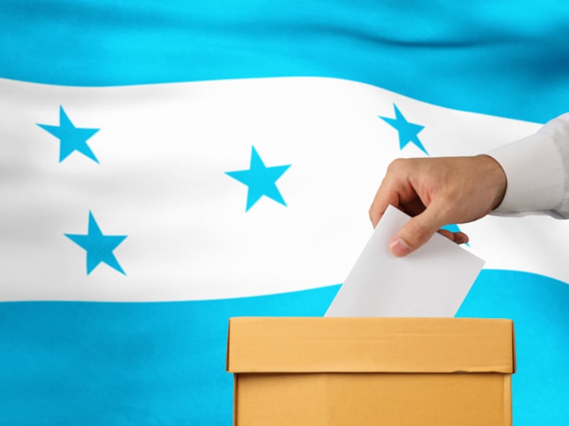 Honduras entra en jornada electoral en medio de tensión y dudas