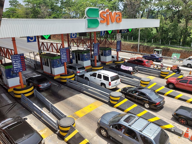 Más de 30 mil vehículos circularán diariamente por la autopista Palín-Escuintla en Semana Santa