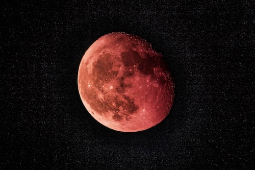 Horarios para ver el eclipse lunar en Guatemala este martes