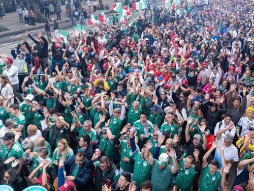¿Récord Guinness con la ola humana en el Paseo de la Reforma?