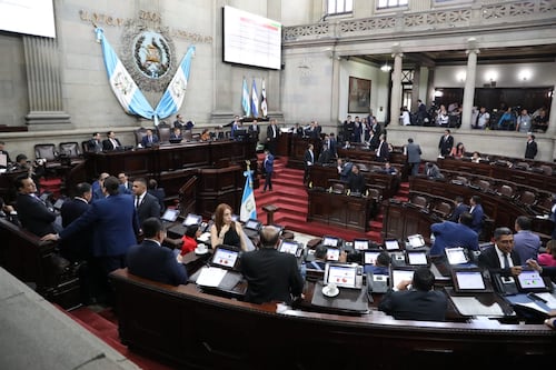 Arévalo frena reformas a ley contra violencia sexual y las devuelve al Congreso