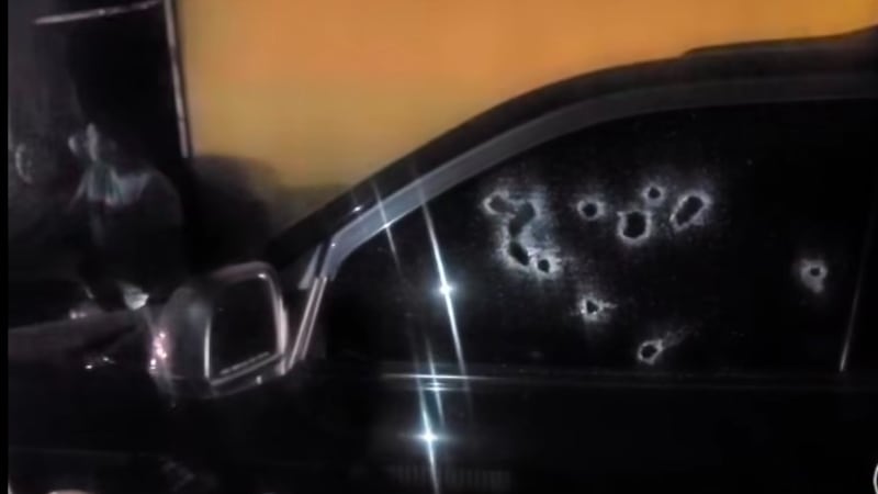 Emboscan a conductor y le disparan más de 20 veces en San José Pinula