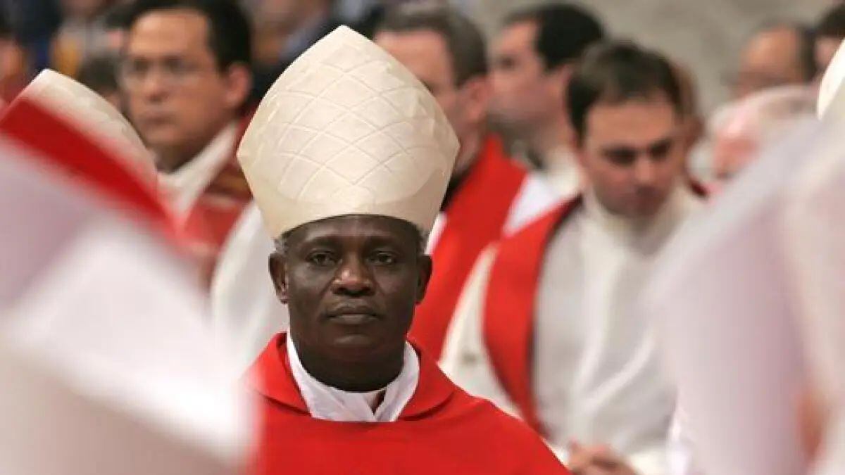 Una profecía de Nostradamus resurge con fuerza tras la muerte del Papa Francisco