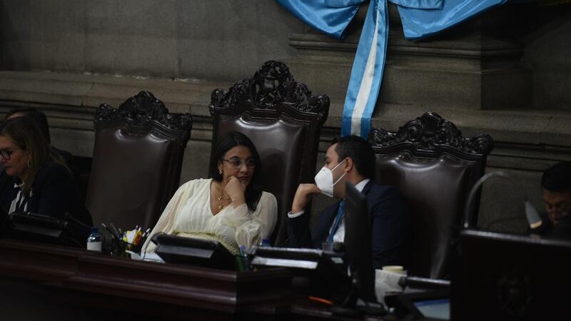 Con astucia, oficialismo logra que avance iniciativa “antiprotestas” que rechazan los 48 Cantones