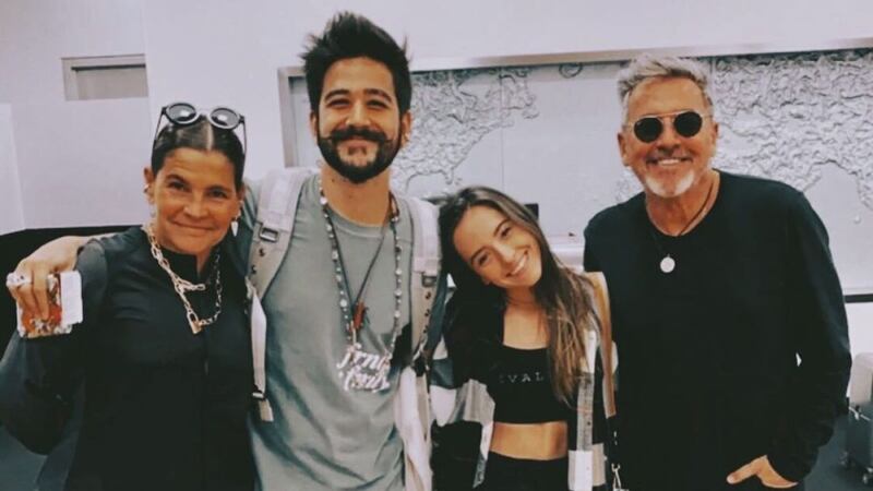 Esta es la foto que demostraría que la relación de Camilo con los Montaner no va bien