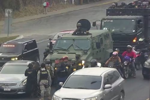 Vehículo del Ejército y carro particular chocan en ruta al Atlántico