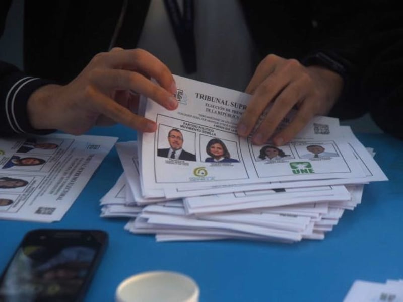 ¡Comienza la segunda vuelta! Abren centros de votación en Guatemala