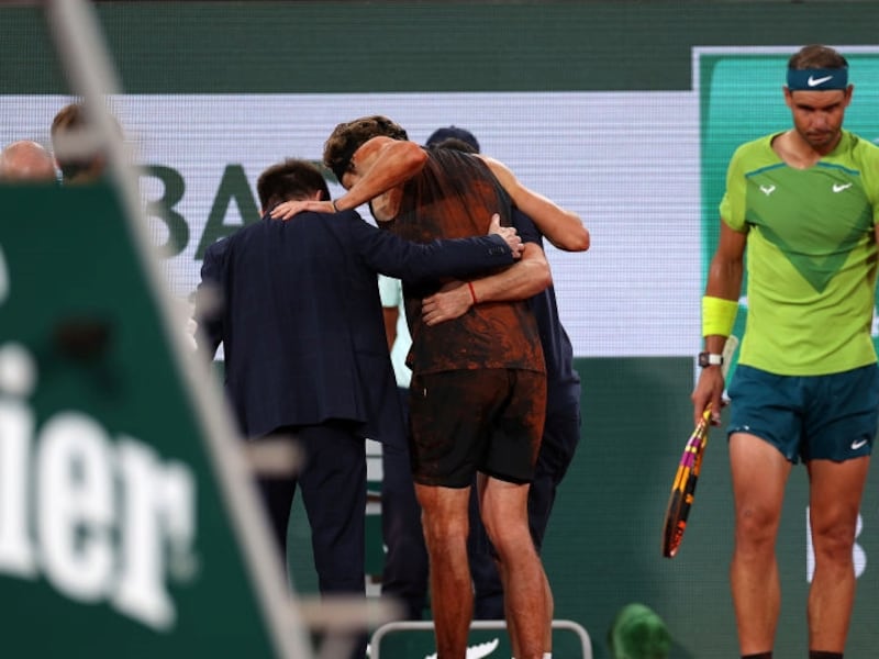 VIDEO. Nadal finalista de Roland Garros tras la desafortunada lesión de Zverev