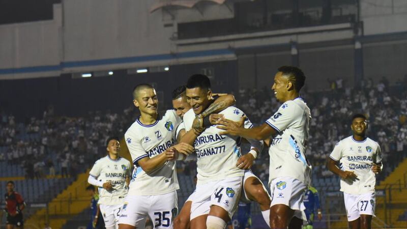 Rafa Morales señala que Comunicaciones tiene un vestuario "sano y competitivo"