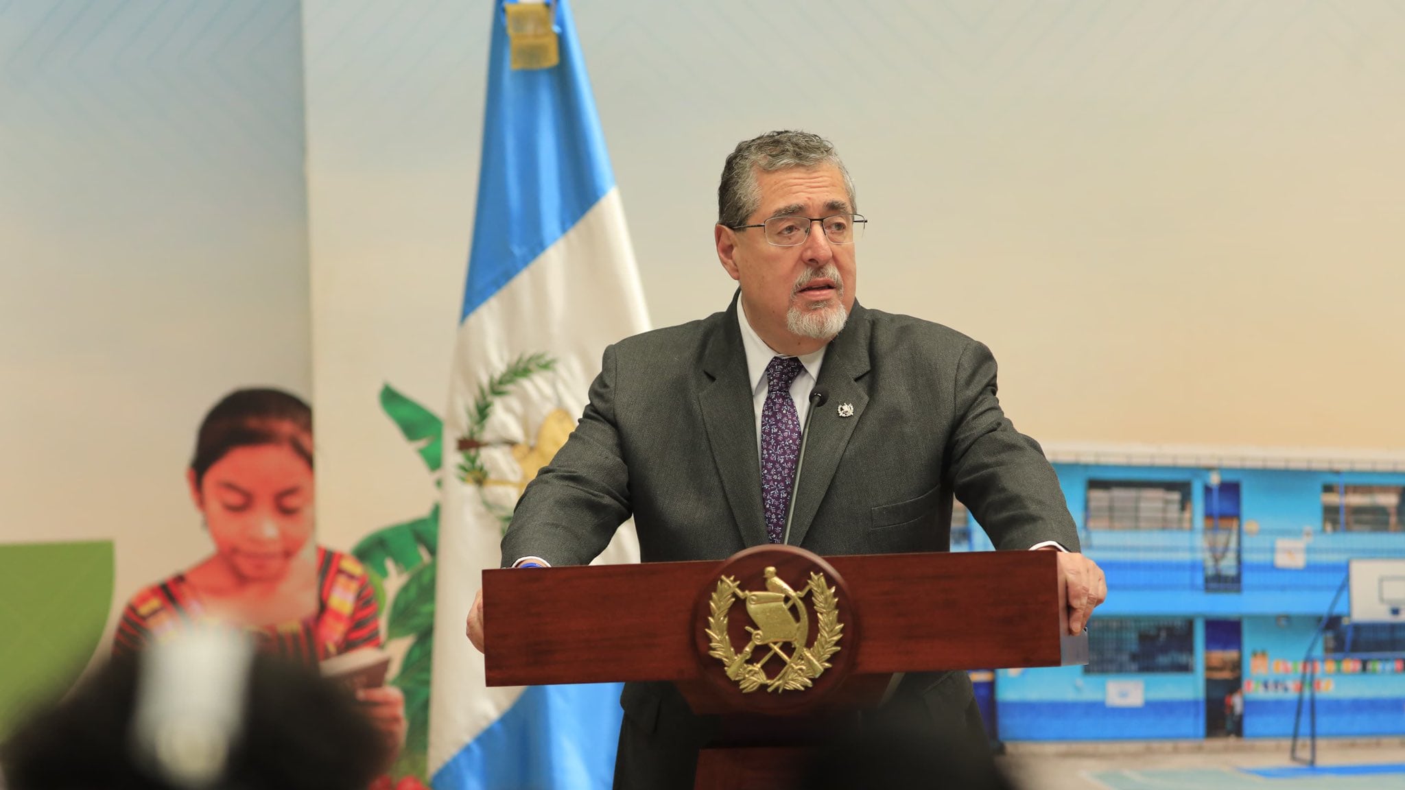 El presidente Bernardo Arévalo en el Palacio Nacional.