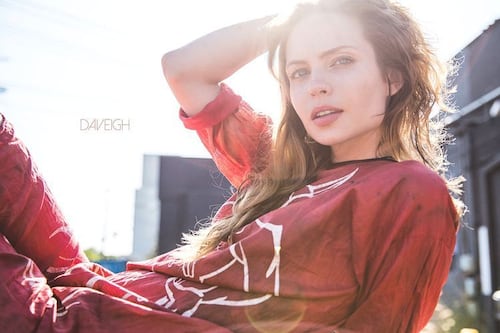 Fallece Daveigh Chase, icónica actriz de El Aro y voz de Lilo, a los 35 años