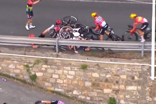 Grave accidente de la ciclista Debora Silvestri en la Milán-San Remo