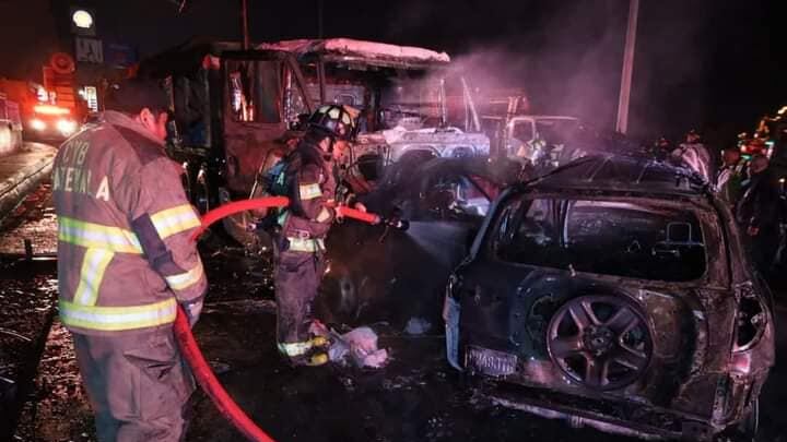 Accidente en carretera a El Salvador