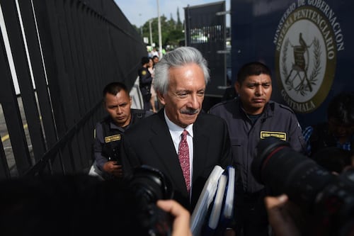 Juzgado otorga arresto domiciliario al periodista José Rubén Zamora