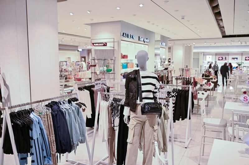 Vive los mejores momentos y descubre
la nueva tienda SIMAN Miraflores