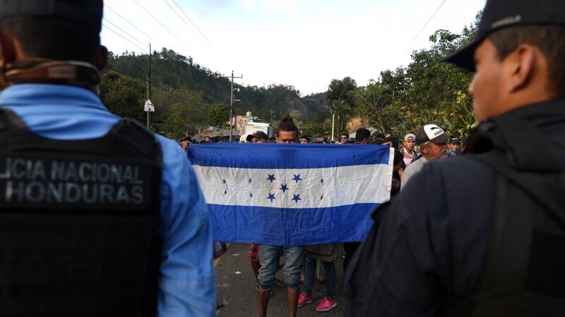 Llegan a Honduras las primeras familias deportadas de Estados Unidos