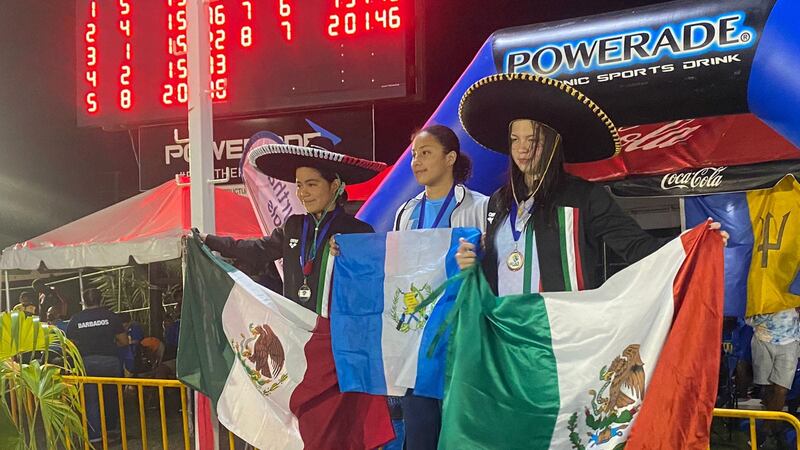 Guatemala sobresale en Campeonato de Natación que se celebra en Barbados
