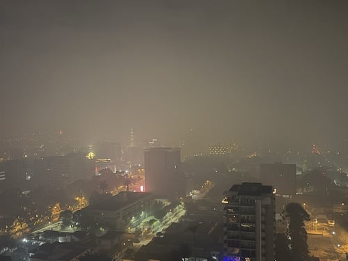 Así quedaron los cielos de la ciudad tras la tradicional quema de pólvora
