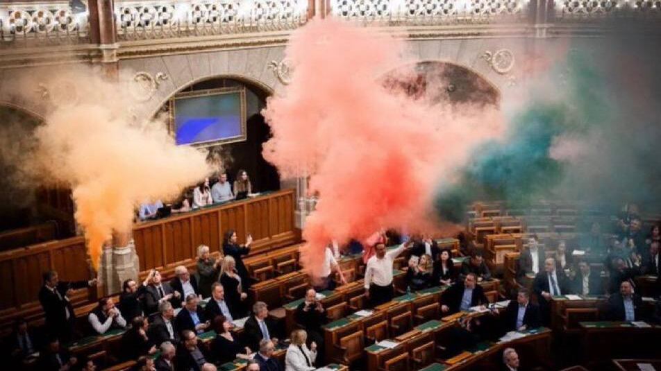 Hungría endurece medidas con la comunidad LGBT+