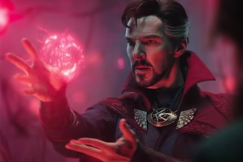 Benedict Cumberbatch se encara con un ciclista en Londres