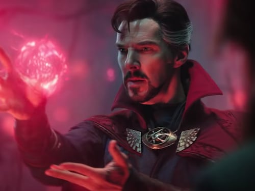 Benedict Cumberbatch se encara con un ciclista en Londres