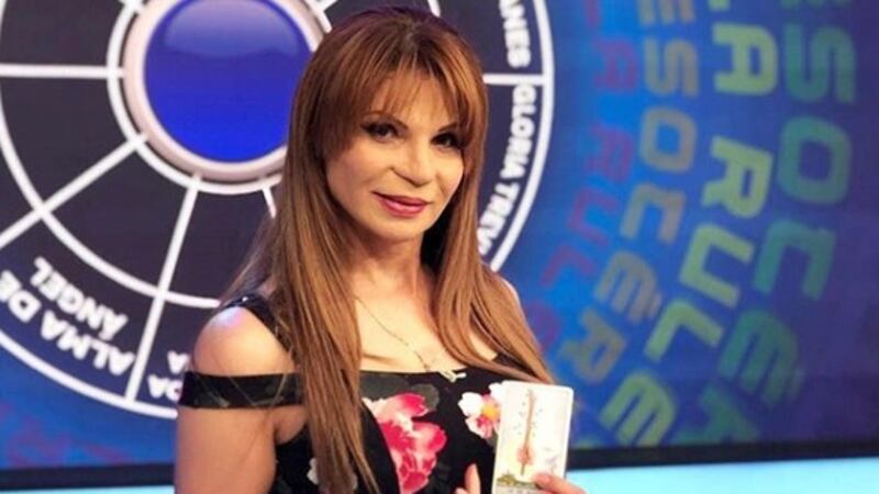 Despiden a Mhoni Vidente del programa “Hoy” y no se fue sin lanzar una advertencia