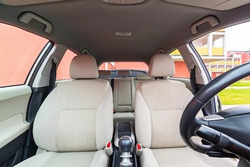 Conductor se baja de su auto y termina atropellado por su propio vehículo en Calzada La Paz