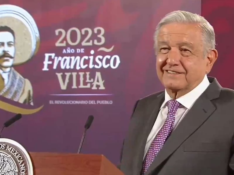 Andrés Manuel López Obrador responde a Zury Ríos
