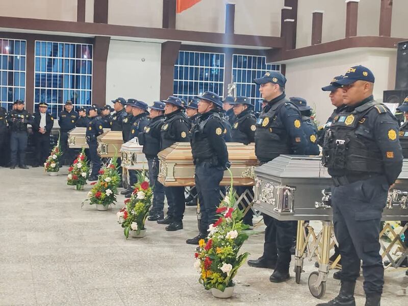 CHN se solidariza con las familias de los cinco agentes fallecidos y contribuye con los servicios funerarios