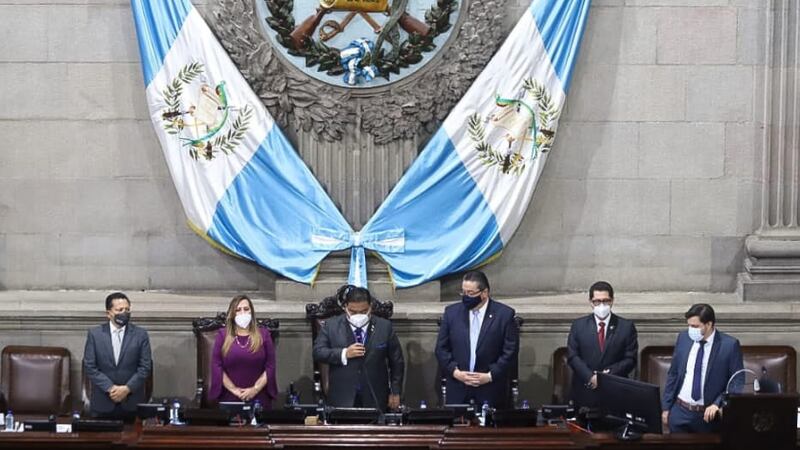 Congreso contempla contratar más personal y cumplir con aumento salarial