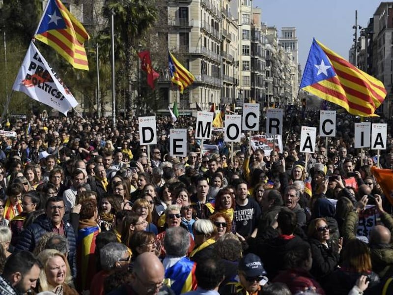 Huelga en Cataluña en rechazo a juicio contra líderes independentistas